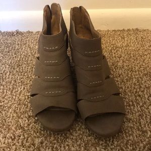 Natural Soul sandal wedges